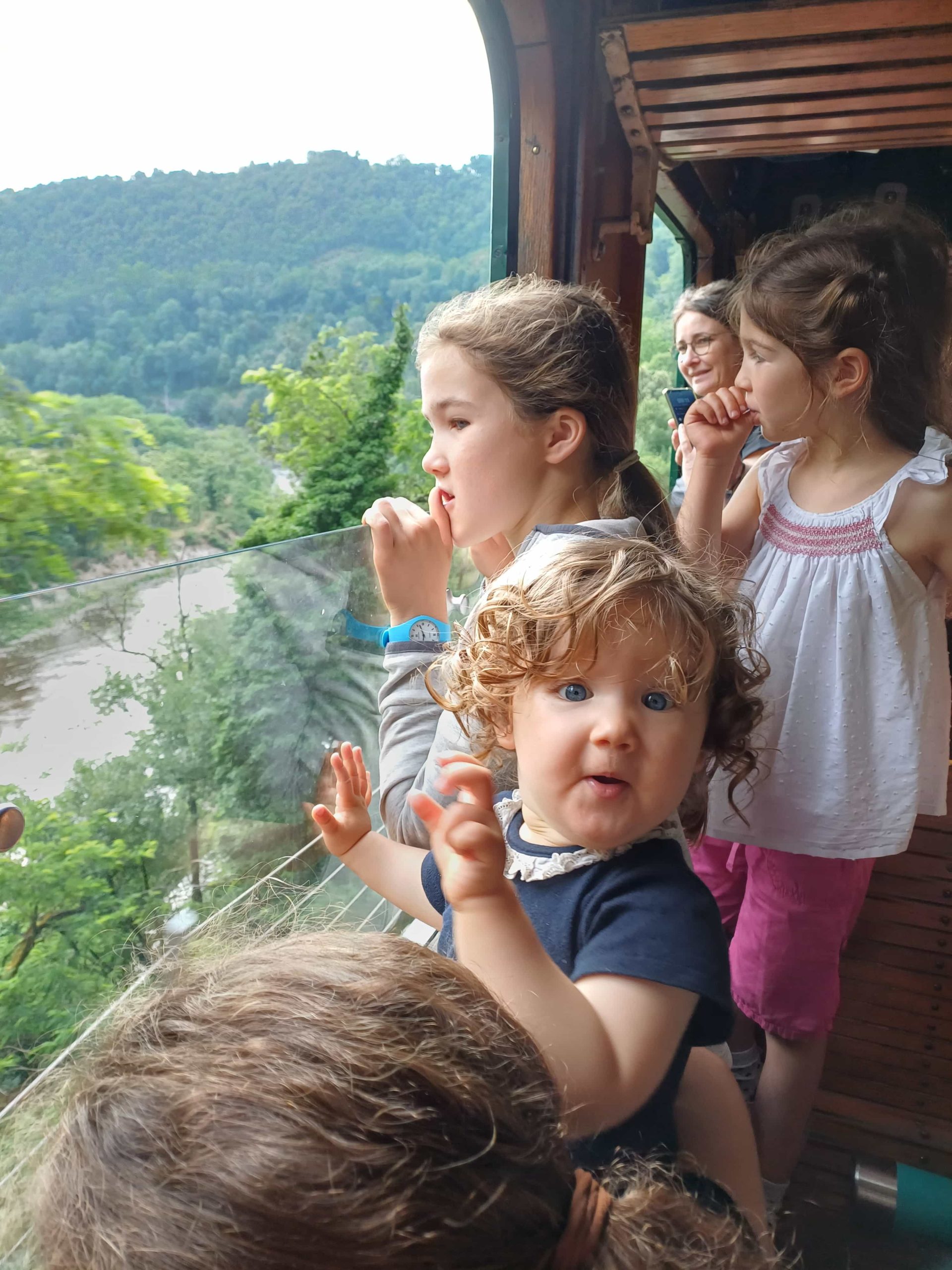 contact-img 20250607-091111